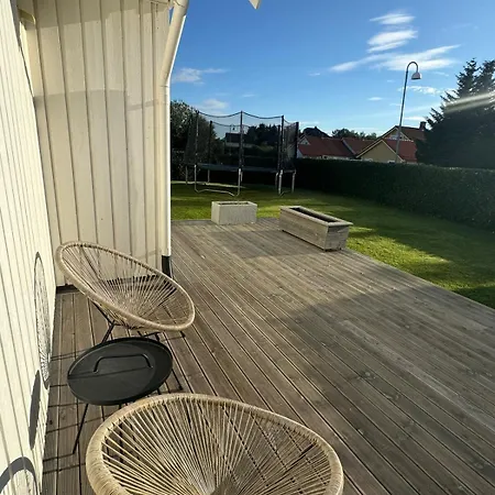 Semesterbostad House On Leknes, In The Middle Of Lofoten Vestvagoy